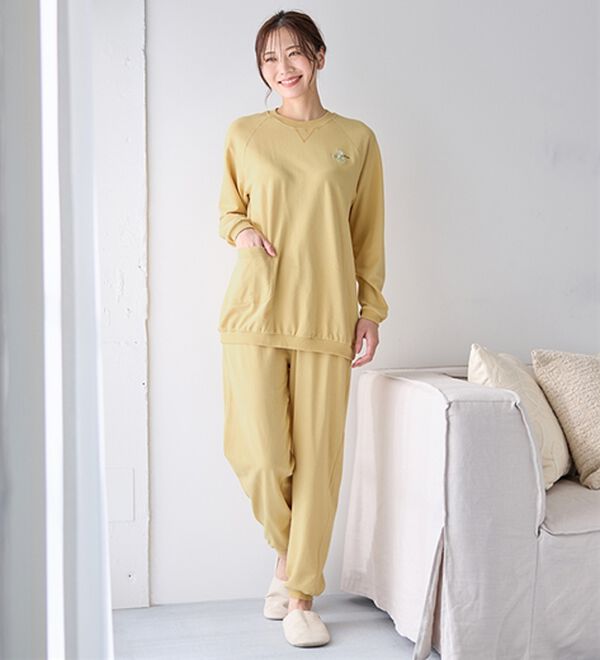 LAVIENNE（ラヴィエンヌ）の「綿１００％ゆったり刺しゅうスウェットパジャマ（パジャマ・ルームウェア）」｜詳細画像