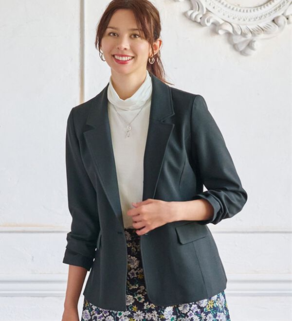 BELLUNA（ベルーナ）の「＜楽スタフィット＞シリーズ（ジャケット・パンツ・ベスト）（フルレングスパンツ）」｜テーラードジャケット/黒