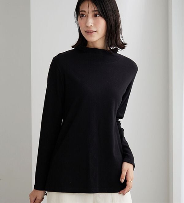 BELLUNA（ベルーナ）の「吸湿発熱ハイネックプルオーバー（カットソー）」｜詳細画像