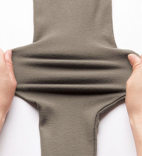 LAVIENNE（ラヴィエンヌ）の「超・暖　吸湿発熱　素肌よろこぶ綿１００％あったかインナー　タートルネックインナー（肌着・インナーウェア）」｜詳細画像