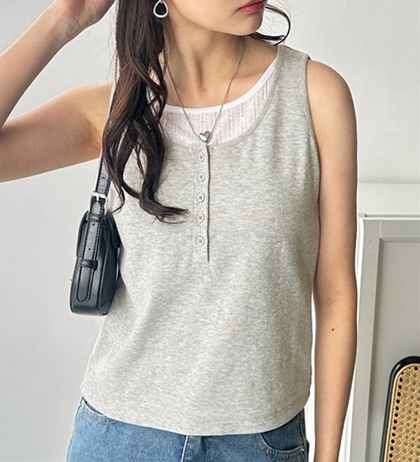 GeeRA（ジーラ）の「ヘンリーネックレイヤード風タンクトップ（タンクトップ・キャミソール）」｜詳細画像