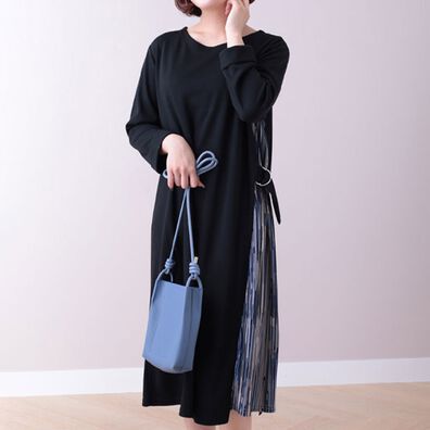 BELLUNA（ベルーナ）の「サイドプリーツデザインワンピース（カットソーワンピース）」