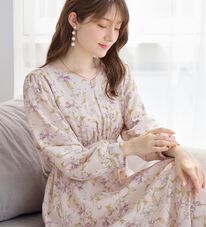 alotta（アロッタ）の「あったか裏起毛花柄ワンピース（プリントワンピース）」