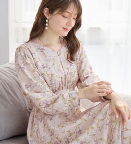 alotta（アロッタ）の「あったか裏起毛花柄ワンピース（プリントワンピース）」