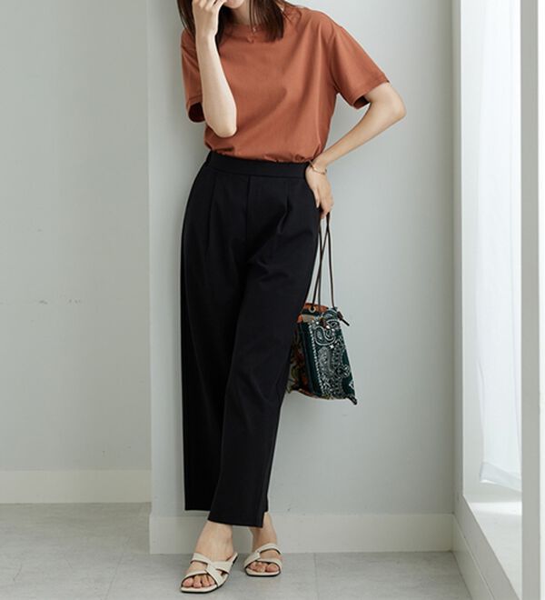 BELLUNA（ベルーナ）の「ポンチ素材タック使いワイドパンツ（ワイドパンツ・ガウチョ）」｜詳細画像