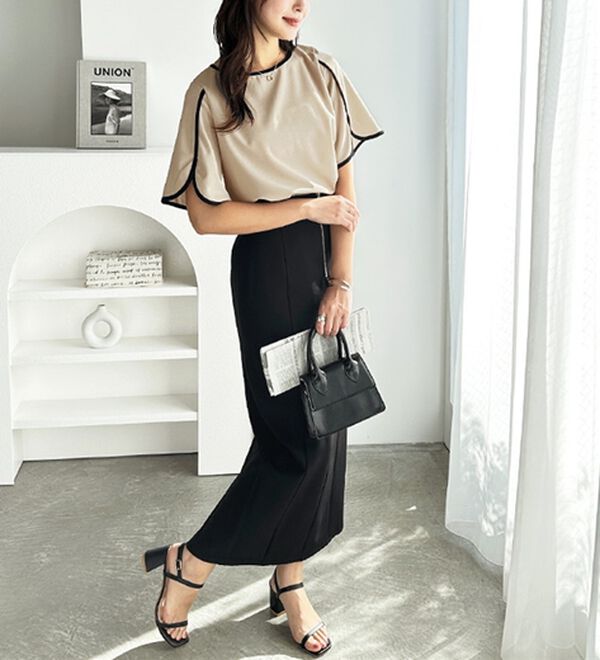 GeeRA（ジーラ）の「スリット入りフレアースリーブＴブラウス（ブラウス）」｜詳細画像