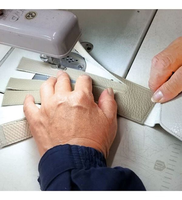 BELLUNA（ベルーナ）の「４Ｅイタリアンレザー編み込みシューズ（サンダル・ミュール）」｜詳細画像