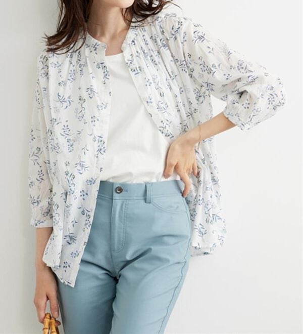 BELLUNA（ベルーナ）の「綿100％ギャザーデザインブラウス（ブラウス）」｜詳細画像