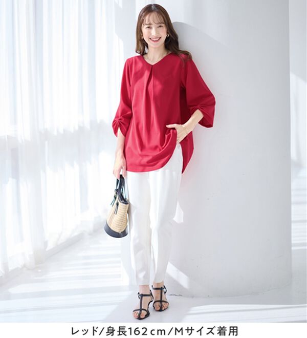 alotta（アロッタ）の「＜６つの機能付＞７分袖Ａラインフレアチュニックブラウス（チュニック）」｜詳細画像