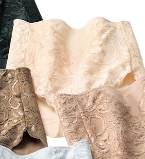 LAVIENNE（ラヴィエンヌ）の「レースがうれしいたっぷりショーツ　単品（ショーツ）」｜ピーチ