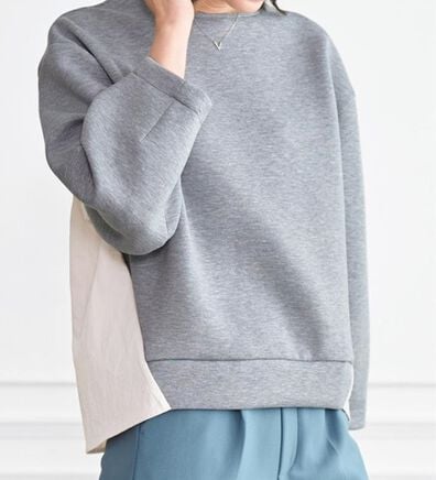 BELLUNA（ベルーナ）の「バックスリットデザイン異素材プルオーバー（カットソー）」