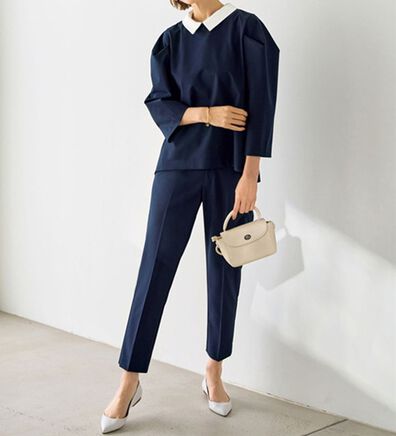 VINNO（ヴィノ）の「防シワ！タック袖ブラウス&times;パンツセット（ブラウススーツ）」