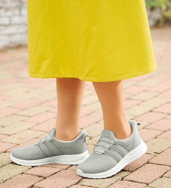 「歩きたくなるスットインシューズ（フラットシューズ）」｜詳細画像