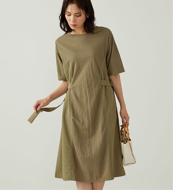 BELLUNA（ベルーナ）の「サイドバックル異素材切替ワンピース（その他ワンピース）」｜カーキ系