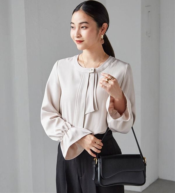 RANAN（ラナン）の「パール付きボウタイブラウス（ブラウス）」｜詳細画像