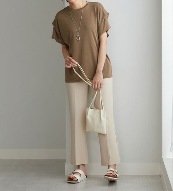 BELLUNA（ベルーナ）の「【2点セット】ネックレス付シャイニーかのこプルオーバー（カットソー）」｜詳細画像