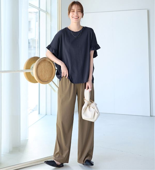 Viola e Viola（ヴィオラ エ ヴィオラ）の「サラリ綿混フリル袖Tシャツ（カットソー）」｜詳細画像