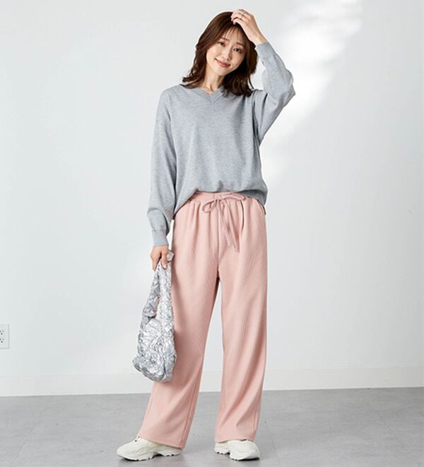 BELLUNA（ベルーナ）の「なめらかコーデュロイワイドパンツ（ワイドパンツ・ガウチョ）」｜詳細画像