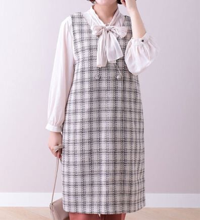 BELLUNA（ベルーナ）の「ツイード調ボタンデザインジャンパードレス（ジャンパースカート）」