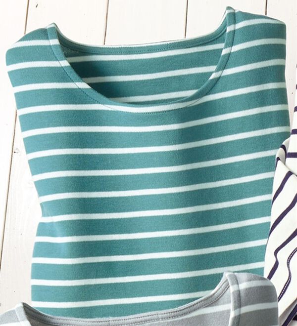 BELLUNA（ベルーナ）の「＜＆ｃｏｃｏｃｈｉ＞ハピネスコットン１００％なめらかボーダープルオーバー（カットソー）」｜セージ&times;白