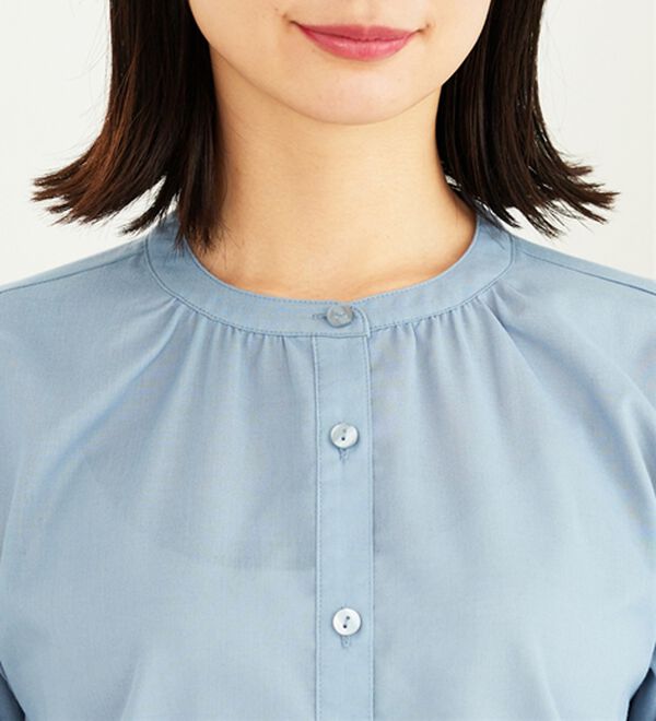 BELLUNA（ベルーナ）の「ギャザー使いバンドカラーブラウス（ブラウス）」｜詳細画像