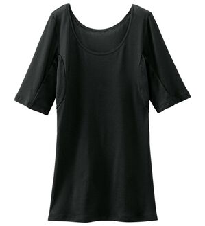LAVIENNE（ラヴィエンヌ）の「＜さらりラボ＞脇汗ガード綿混２倍涼しいインナー（５分袖）（肌着・インナーウェア）」｜ブラック