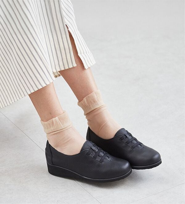 ルフラン（ルフラン）の「＜フィグリーノ＞ソフトレザーのサテンゴムシューズ（フラットシューズ）」｜詳細画像