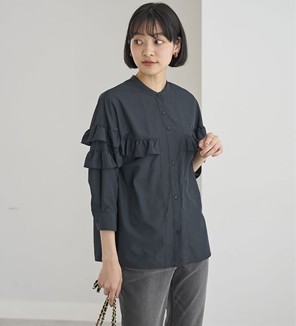 BELLUNA（ベルーナ）の「シャカ伸び！はっ水ティアードフリルブラウス（ブラウス）」｜詳細画像