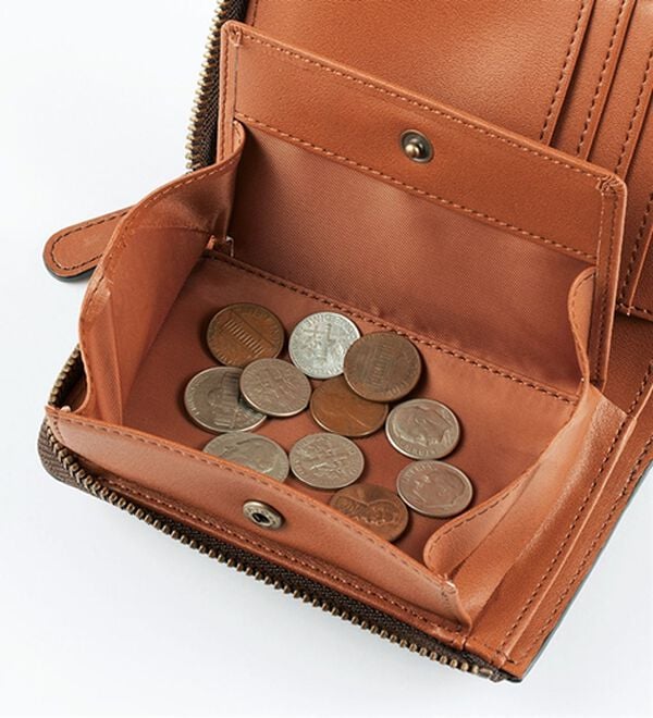 「＜ゴールデンベア＞アウトポケットシャドー折り財布（メンズ財布・パスケース）」｜詳細画像