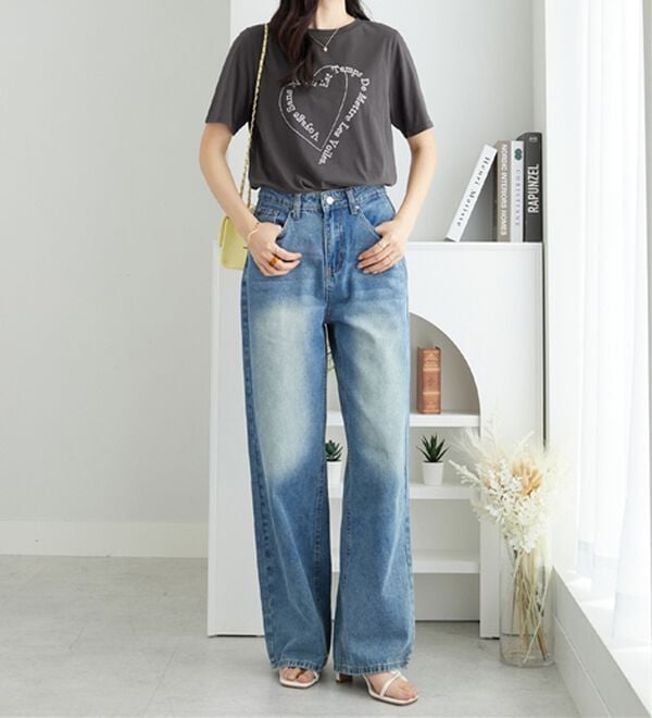 alotta（アロッタ）の「大人かわいいプリント綿混Ｔシャツ（Tシャツ）」｜詳細画像