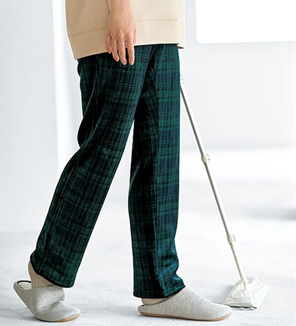 BELLUNA（ベルーナ）の「ふんわりなめらか裏ベロアパンツ（フルレングスパンツ）」｜詳細画像