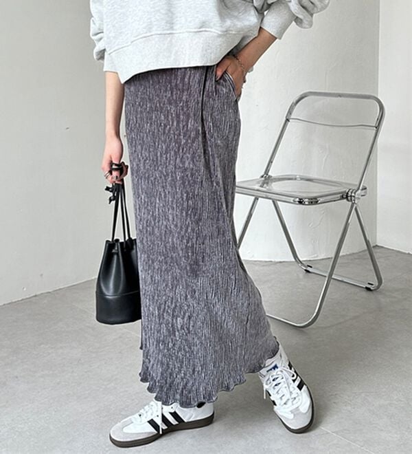 GeeRA（ジーラ）の「すっきり見え！ベロアプリーツロングスカート（ロングスカート）」｜詳細画像