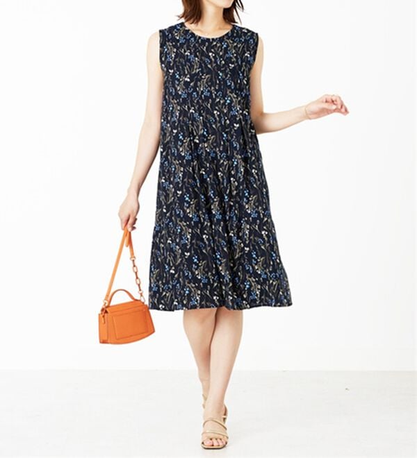 BELLUNA（ベルーナ）の「レーヨン素材ノースリーブワンピース（その他ワンピース）」｜詳細画像