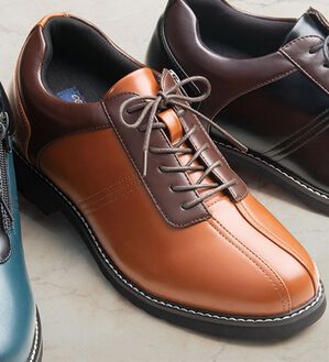 「＜コムルヴァン・オム＞軽量はっ水ヒールアップシューズ（メンズスニーカー）」｜ブラウン