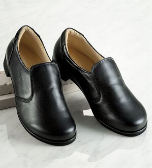 ルフラン（ルフラン）の「時見さんの５Ｅシンプルスリッポン（スリッポン）」｜ブラック