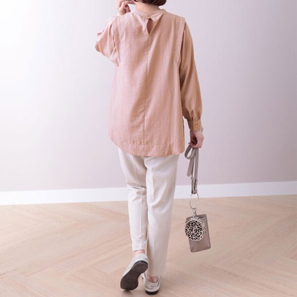 BELLUNA（ベルーナ）の「ビンテージ素材肩タックデザインブラウス（ブラウス）」｜詳細画像