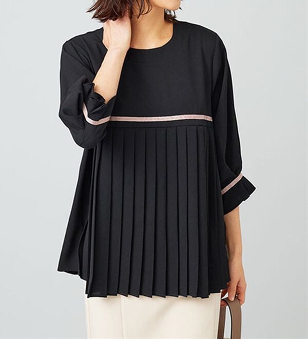 BELLUNA（ベルーナ）の「【Ｌａｇｒｉｌｕａ】配色ライン使いタックデザインブラウス（ブラウス）」｜詳細画像