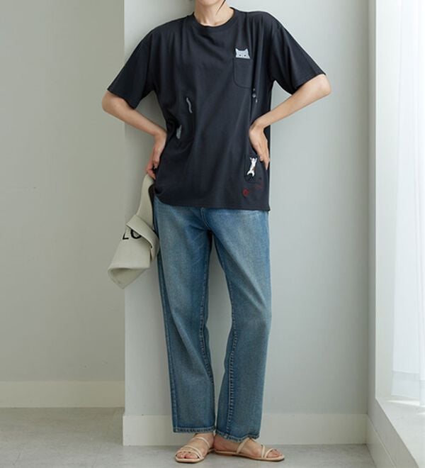 BELLUNA（ベルーナ）の「ネコ刺しゅうビッグプルオーバー（カットソー）」｜詳細画像