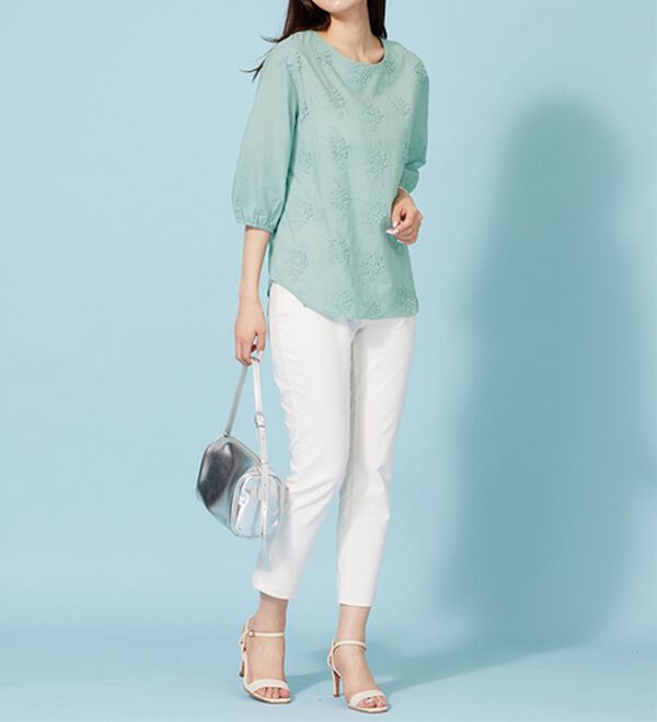 BELLUNA（ベルーナ）の「モチーフレース使いふんわり袖ブラウス（ブラウス）」｜詳細画像