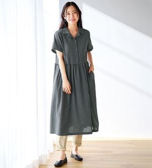 BELLUNA（ベルーナ）の「＜＆ｃｏｃｏｃｈｉ＞サラリ綿混素材チェック柄ワンピース（シャツワンピース）」｜グレー系ギンガム