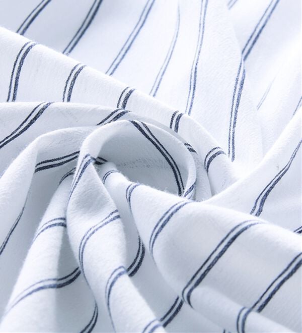 BELLUNA（ベルーナ）の「【快適Ｌａｂ．】360&deg;体型カバー！バックシャーリングシアーシャツ（シャツ）」｜詳細画像