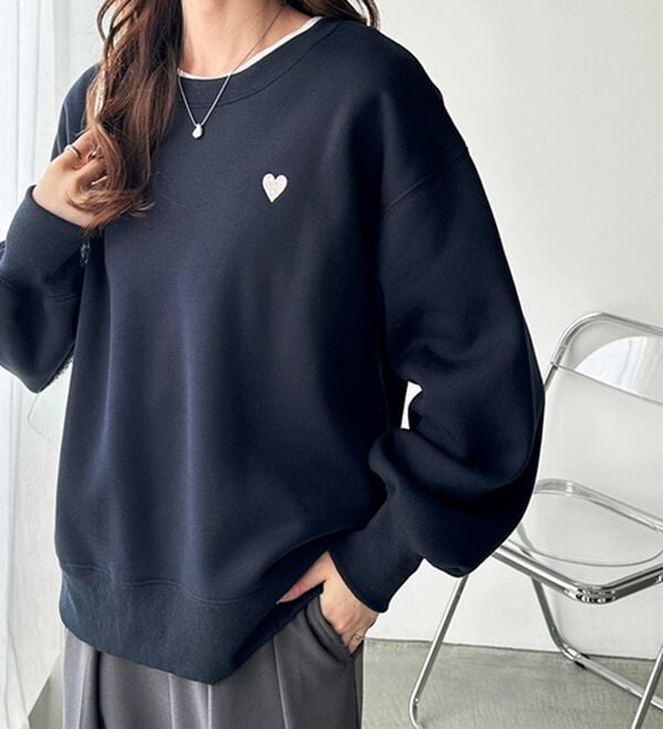 GeeRA（ジーラ）の「ロゴ＆ハート刺しゅう裏起毛スウェット（トレーナー・スウェット）」｜詳細画像