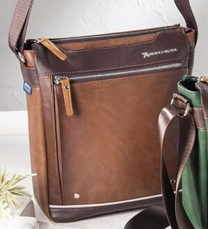 「＜アーノルド　パーマー＞シャドーカラーショルダー（メンズショルダーバッグ）」｜ブラウン