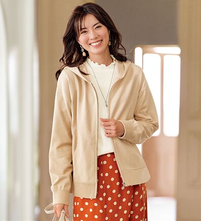 BELLUNA（ベルーナ）の「上品ニット大人顔ジップパーカー（パーカー）」