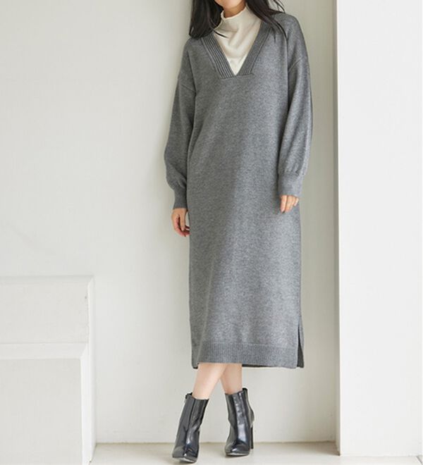 RANAN（ラナン）の「ディープキーネックニットワンピース（ニットワンピース）」｜グレー