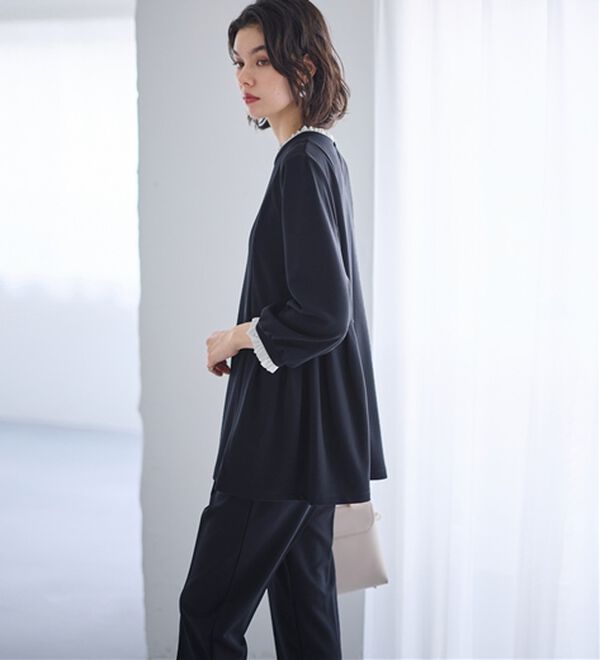 GeeRA（ジーラ）の「【２点セット】バイカラーフリル衿ブラウスセットアップ（その他スーツ）」｜詳細画像