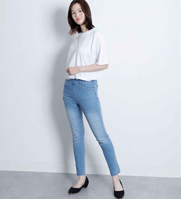 A HAPPY MARILYN（アハッピーマリリン）の「【Ｍ～８Ｌ】夏でもひんやり。足元に魔法をかけて。接触冷感 UV 魔法の美ライン ストレッチ スキニー デニムパンツ（スリム・スキニーパンツ）」｜詳細画像