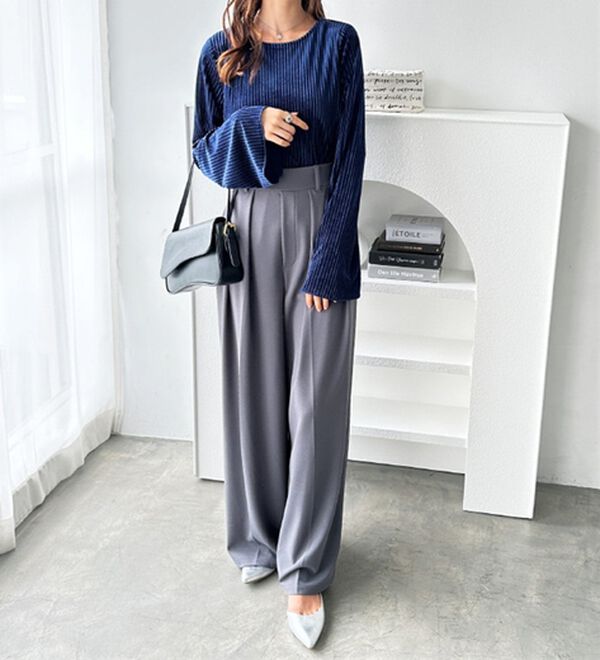 GeeRA（ジーラ）の「ストライプベロアフレアースリーブカットソー（カットソー）」｜詳細画像