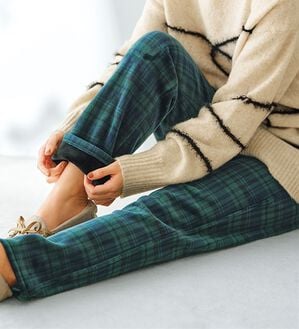 BELLUNA（ベルーナ）の「ふんわりなめらか裏ベロアパンツ（フルレングスパンツ）」｜グリーン系チェック