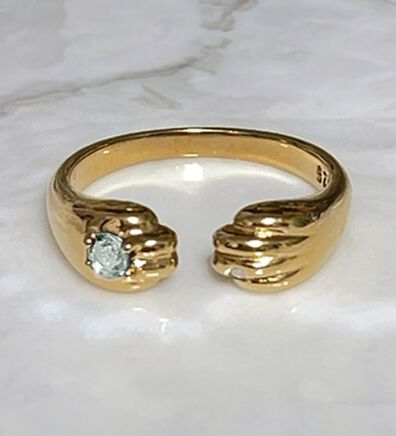 BELLUNA（ベルーナ）の「シルバー製１８金メッキ誕生石リング（リング）」